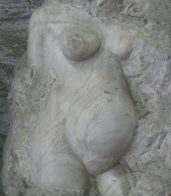 schwangere, spanischer Alabaster, 60 cm
